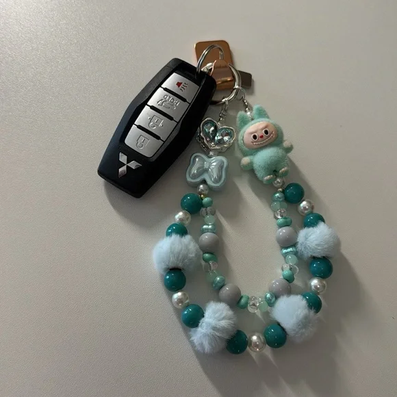 handmade keychain - Picture 2 of 2
